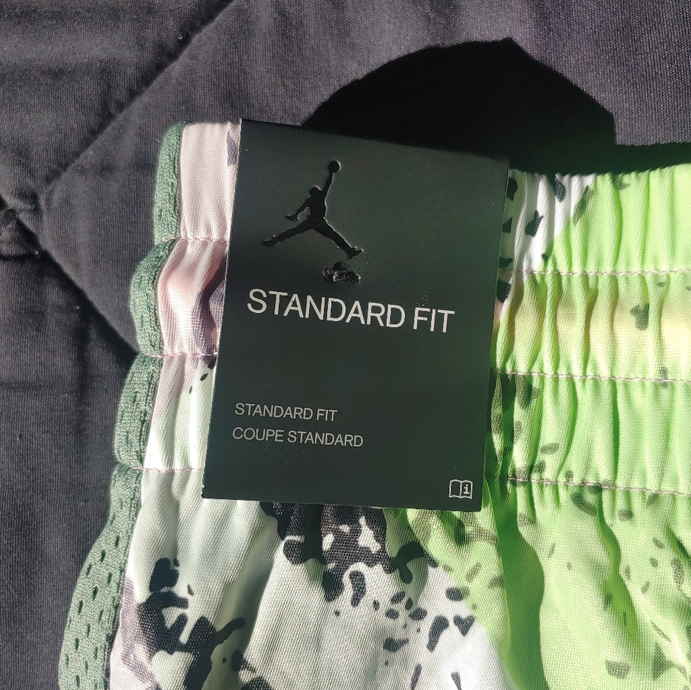 Jordan Shorts Women's BNWT - Picture 15 of 15